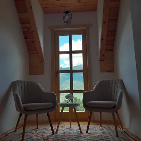 Ferienhaus Wild Peace Vladimir Foca