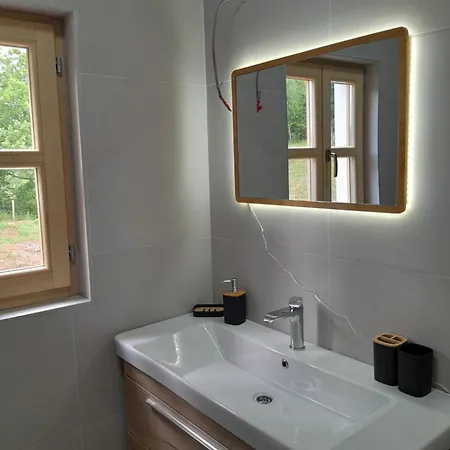 Ferienhaus Wild Peace Vladimir Foca