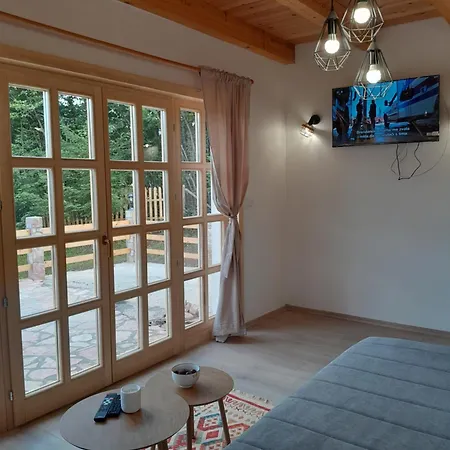 Ferienhaus Wild Peace Vladimir Foca