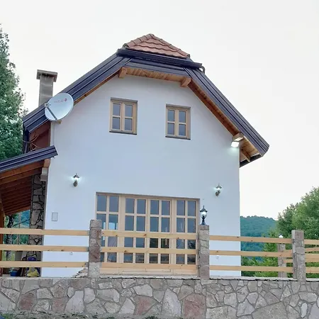 Ferienhaus Wild Peace Vladimir Foca